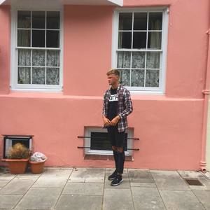 Meet your Posher, Leonardo